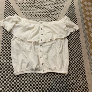 Off shoulder crop top